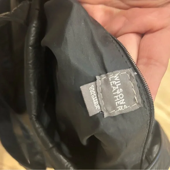 EUC Wilsons Leather Black Shoulder Bag - Picture 9 of 14